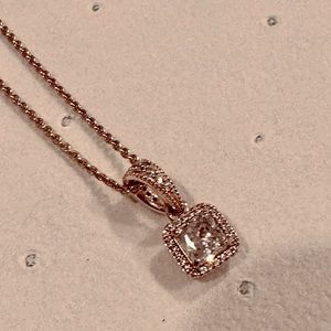 Pandora Timeless Pendant in Rose Gold